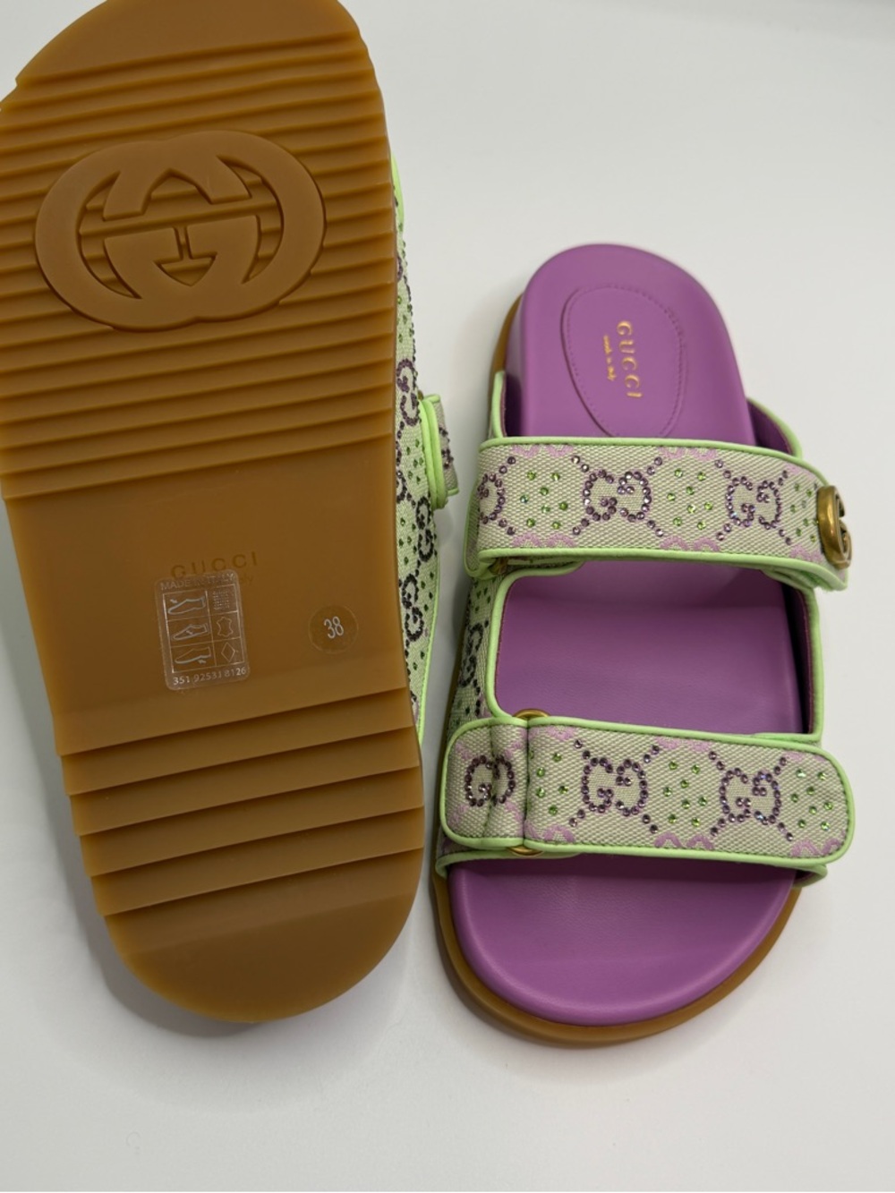 NWT Gucci Crystal Purple & Green GG Canvas Double-Strap Slides size 38 fit 8US - Picture 4 of 5